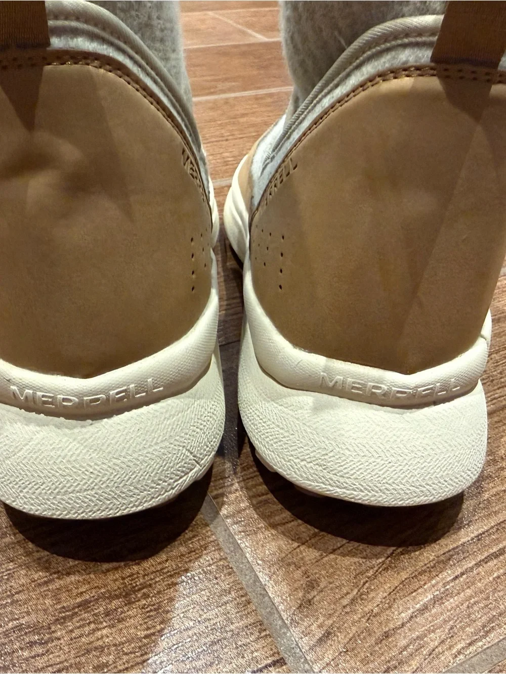 Merrell Women's Cloud Renew Bluff Slip-On Boots